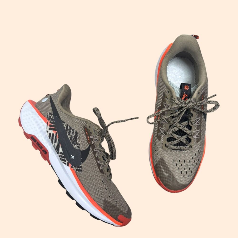 Nike GS Pegasus Trail 5 Khaki Hyper Crimson